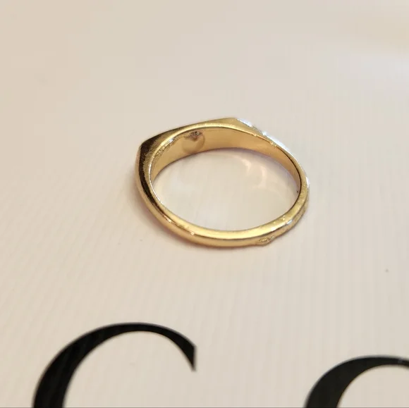 🔷️ Gold Plated Flat Top 3 Stone Statement Ring Size 5.5 - Picture 3 of 3